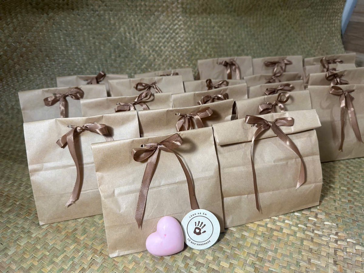 Benative tweet media