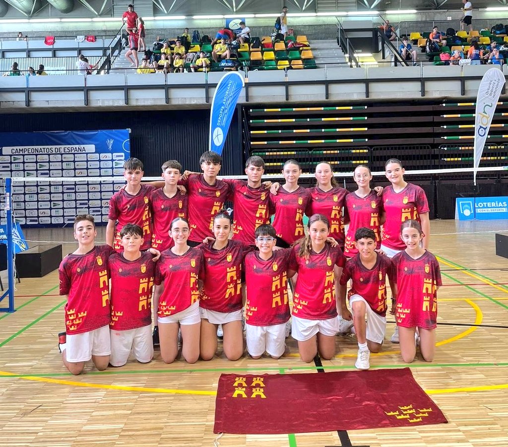 Bádminton Reg.Murcia tweet media