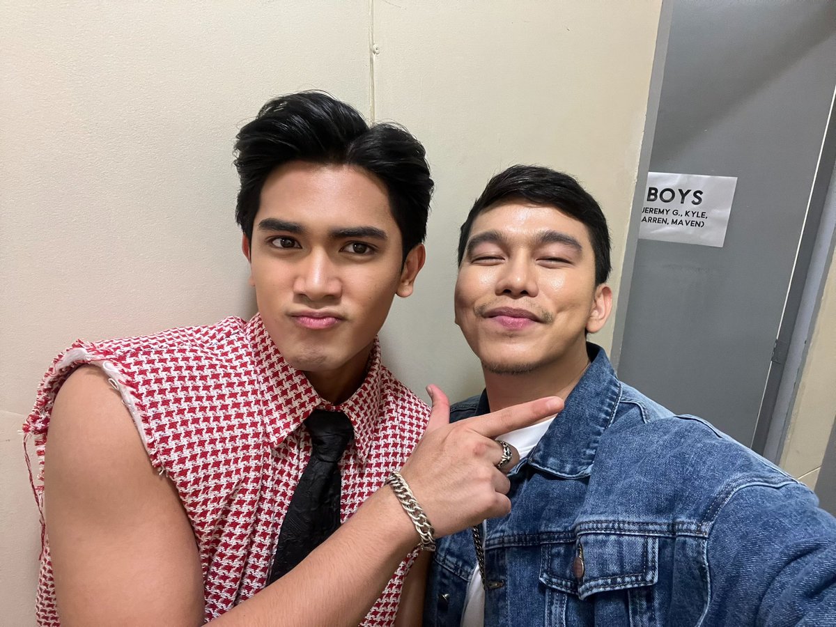 roxsantos's tweet photo. Congratulations, Kai! 
On your SOLD OUT album launch and fan meet at Skydome , what an incredible milestone! 

Big shoutout as well to the amazing StarPop and StarEvents teams for making it all happen. 

#KaiAlbumLaunch
#StarPop
#StarEvents
#SoldOutShow
#ProudMoment https://t.co/Gsxn7gjlJ9