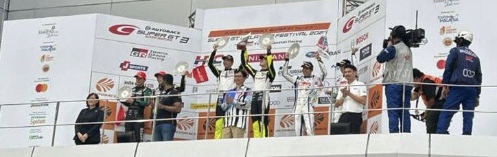 SHIKATA Noriyuki (@jpnambmalaysia) on Twitter photo Had a fantastic time watching Super GT <a href="/SUPERGT_JP/">【公式】SUPER GT</a> Malaysia and meeting amazing racers from Japan and Malaysia!!
Honored to present the GT300 winners with their award🏆
Huge congrats to the organizers and everyone who made this great event realized in Malaysia!! 🏁 #SuperGT Had a fantastic time watching Super GT <a href="/SUPERGT_JP/">【公式】SUPER GT</a> Malaysia and meeting amazing racers from Japan and Malaysia!!
Honored to present the GT300 winners with their award🏆
Huge congrats to the organizers and everyone who made this great event realized in Malaysia!! 🏁 #SuperGT