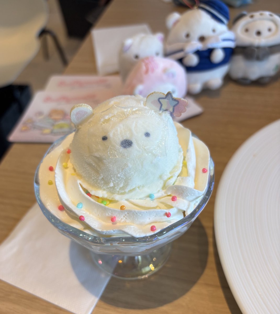 ♡夢みるしっぽずカフェ♡
ねこごろんちゃんと行ってきました~🙌✨

たくさんのぬいちゃんの写真も撮れて嬉しかった🥹🥹