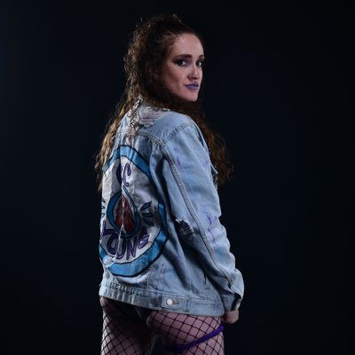 CC Young (@simplyci__) on Twitter photo #NewProfilePic #NewProfilePic