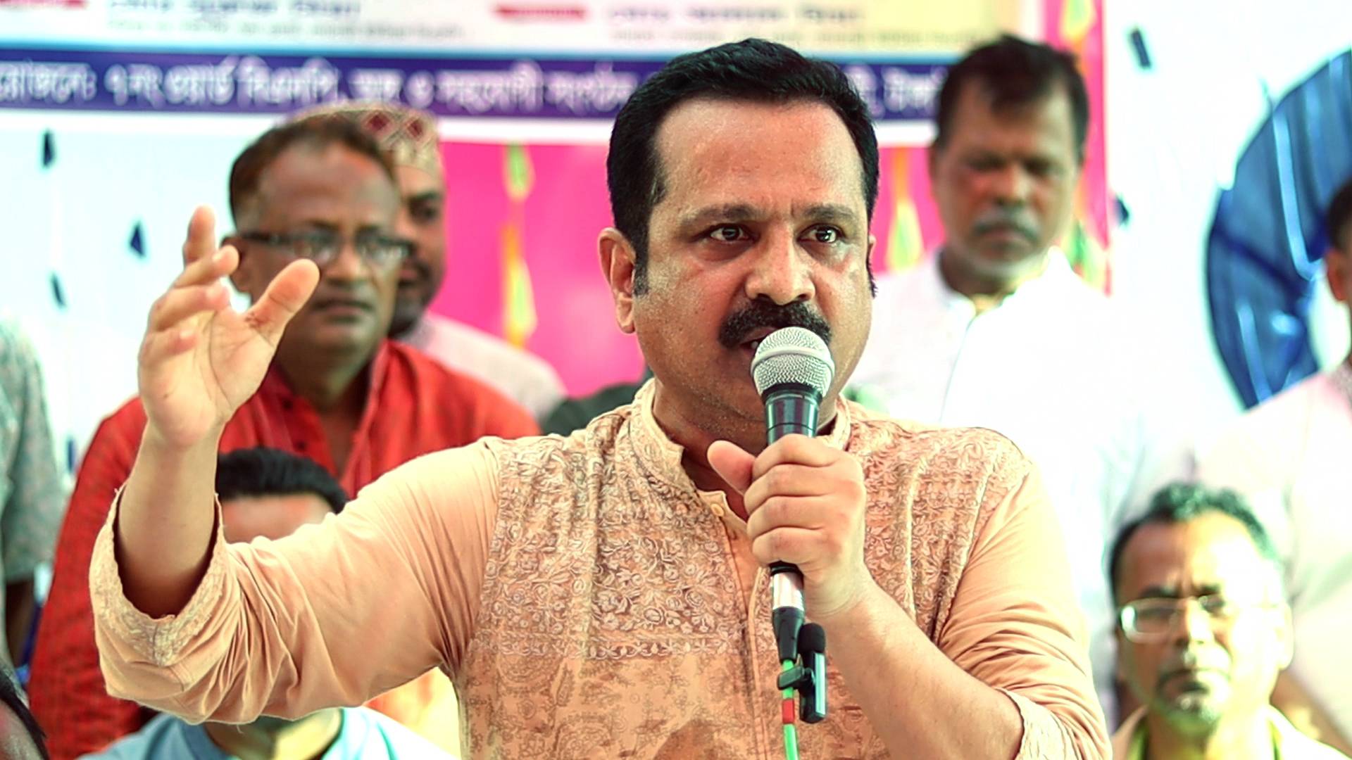 ট্রাক ও ঈগল মার্কার প্রার্থীরা আওয়ামী লীগের সবচেয়ে বড় দালাল: বেনজির আহমেদ টিটো