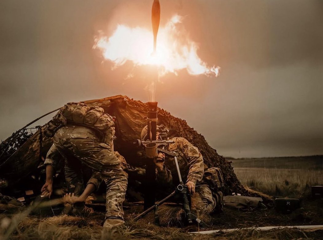 TheParachuteReg's tweet image. 🇬🇧 Armed Forces Day 🇬🇧
Today, we honour the dedication, bravery, and sacrifice of all those who serve in the British Armed Forces — past and present.
Ready for anything 🆎
@BritishArmy
@16AirAssltBCT
#Paras
#ArmedForcesDay2025
#Theparachuteregiment