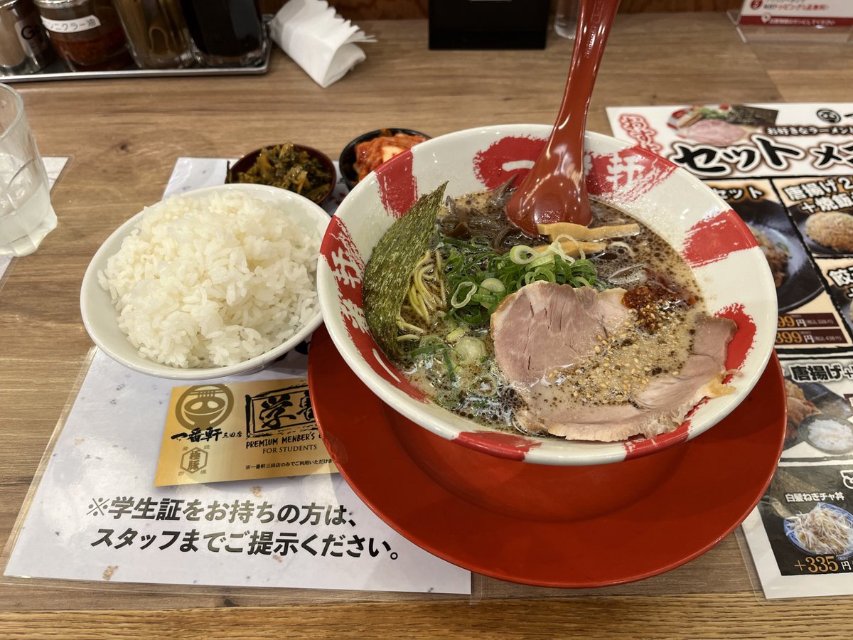 del_suke's tweet photo. 昼間の件や🦌も好ましくない内容で負けたのでストレスが溜まってましたが、個人フットサルに参加してゴラッソ多めの内容で発散してきましたな(´ω｀)

もちろんご褒美を頂きます。これに唐揚げを4個付けて。 https://t.co/REIowXlnzD