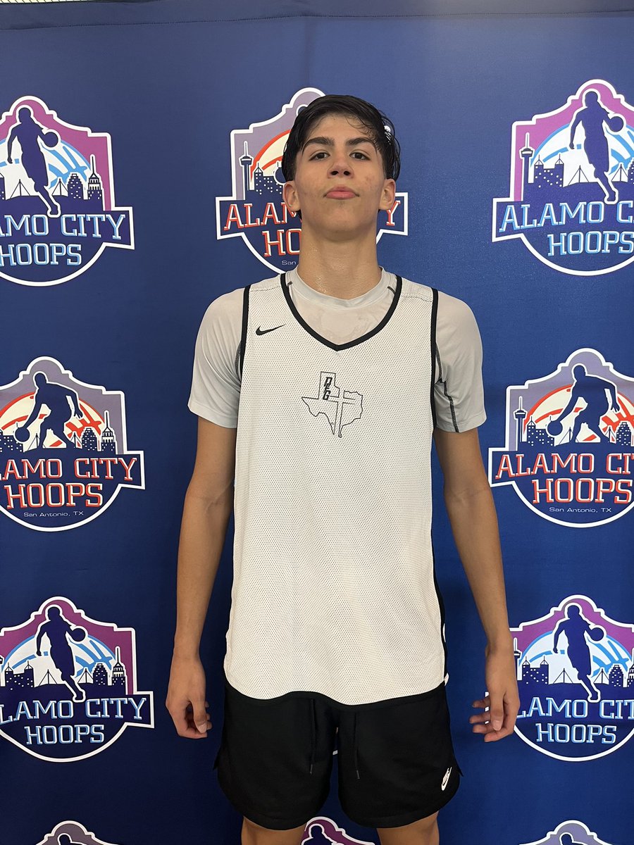 Jewlz💎 (@jewlzonthemic) on Twitter photo 🚨Pre-Live #Tuneup🚨
Balling out and keeping his team in it until the last seconds… <a href="/nickzaratee/">nick zarate</a>
-knocking down 7 threes
-Legit 6’6 to play inside
-versatile
-2027
-29pts
<a href="/ofgelite/">ONLY FEAR GOD ELITE</a>
<a href="/AlamoCityHoops1/">Alamo City Hoops</a> #ACH 🚨Pre-Live #Tuneup🚨
Balling out and keeping his team in it until the last seconds… <a href="/nickzaratee/">nick zarate</a>
-knocking down 7 threes
-Legit 6’6 to play inside
-versatile
-2027
-29pts
<a href="/ofgelite/">ONLY FEAR GOD ELITE</a>
<a href="/AlamoCityHoops1/">Alamo City Hoops</a> #ACH