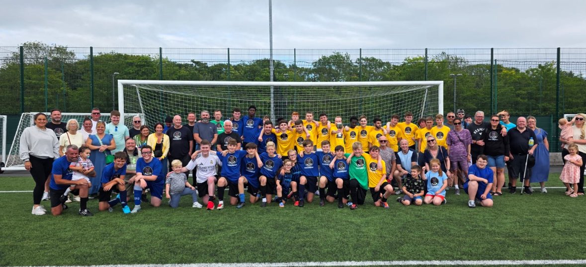 Blue Nose Bob 👀 tweet media