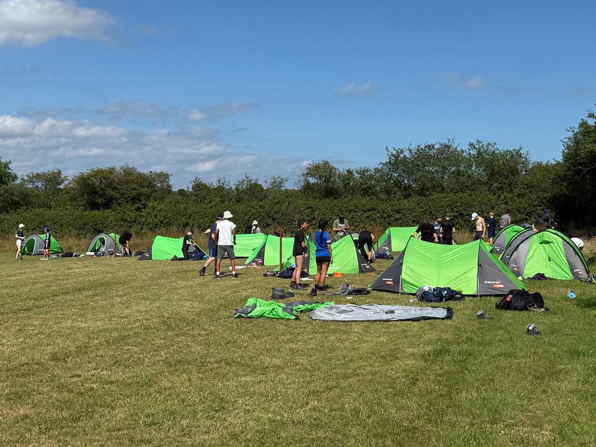 OrielHighSchool's tweet image. All of our Bronze Expedition @DofE groups have made it safely to the campsite and are now setting up to settle in for the evening. 💜💪🥾⛺️🏕️💜 #OrielDofE #GreatWork