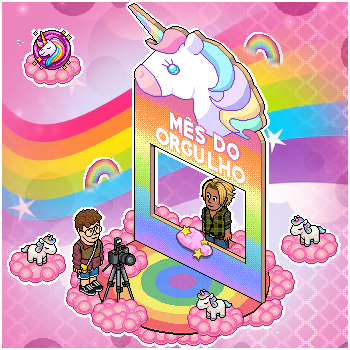 Hoje é dia do ORGULHO LGBTQIAPN+, vamos celebrar com muito amor, respeito e visibilidade! 🌈

Espalhamos stands temáticos pelos quartos públicos, tire uma foto. publique com seu Nick e #OrgulhoNoHabblet para receber um emblema especial e uma pelúcia unicórnio até o fim do dia 🦄