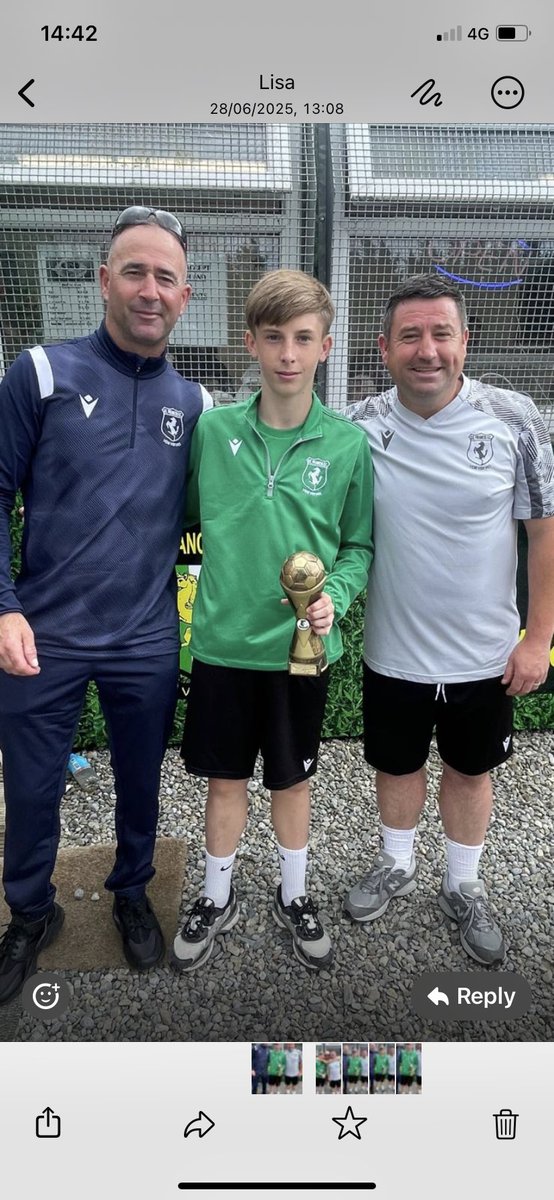 Leighton picked up the <a href="/StFrancisFC/">St.Francis FC</a> players player of the year 💚🤍 this morning 💚🤍