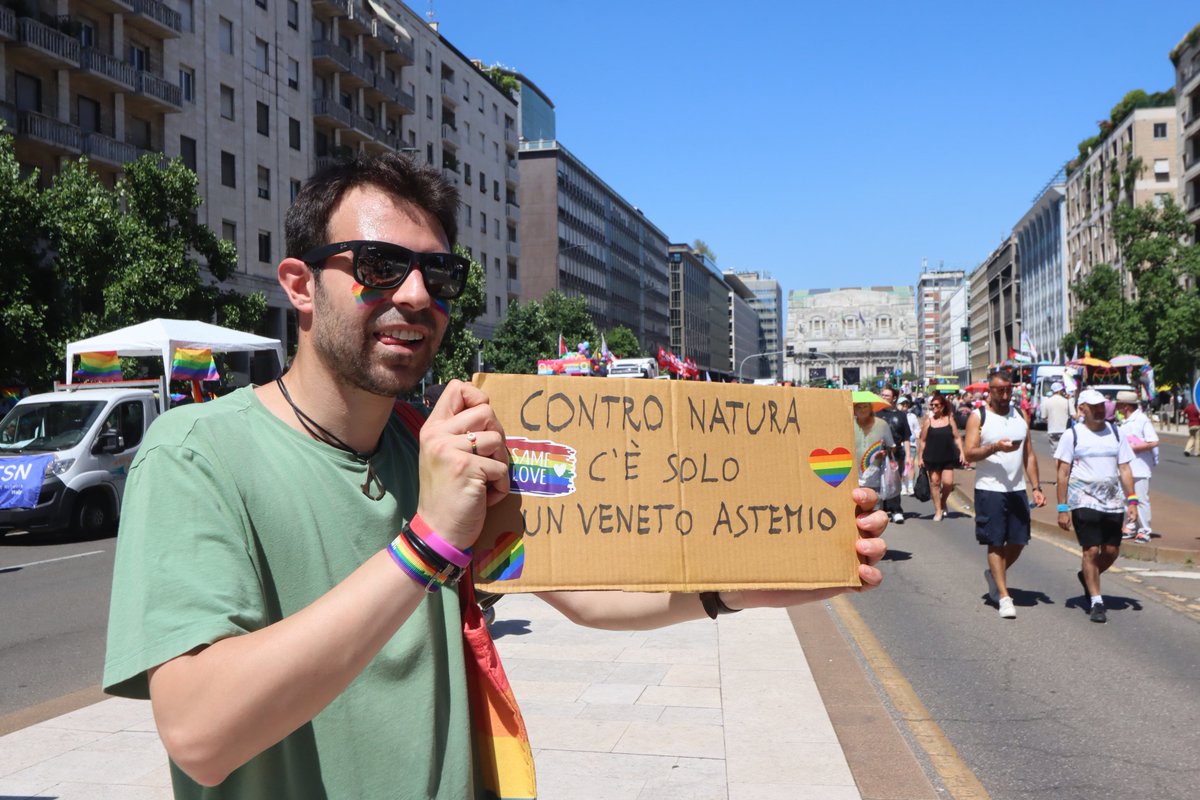Non siamo a Milano in questo momento, ma siamo sempre dalla parte dell'amore! #milanopride