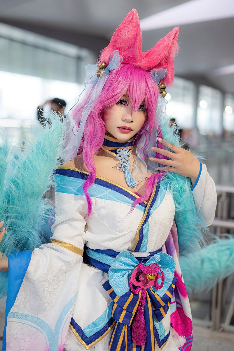 CosplaysNaT's tweet image. League of Legends: Ahri
Cosplayer: Minatan みなたん
Filmed at ABC Event in Bangkok 1st \ Bang Sue Grand Station
Full Video that I took at the event (2nd half of video): youtube.com/watch?v=Qm6UMA…
#cosplay #cosplaygirl #cosnatsu #cosnatsu4 #leagueoflegends #lol #ahri