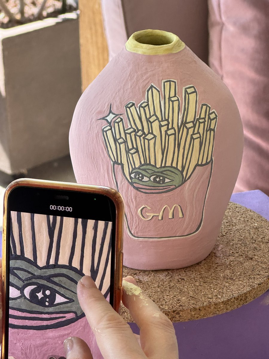 dimitria tweet media