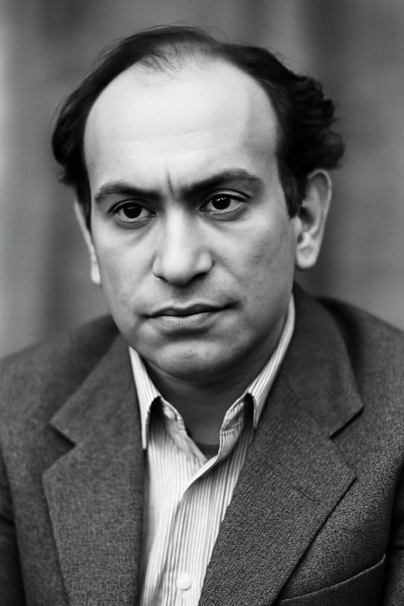 itxSMG's tweet image. Remembering Mikhail Tal, the &quot;Magician from Riga,&quot; on his death anniversary. His brilliance continues to inspire chess players worldwide. #MikhailTal #ChessLegend #PakistanChess