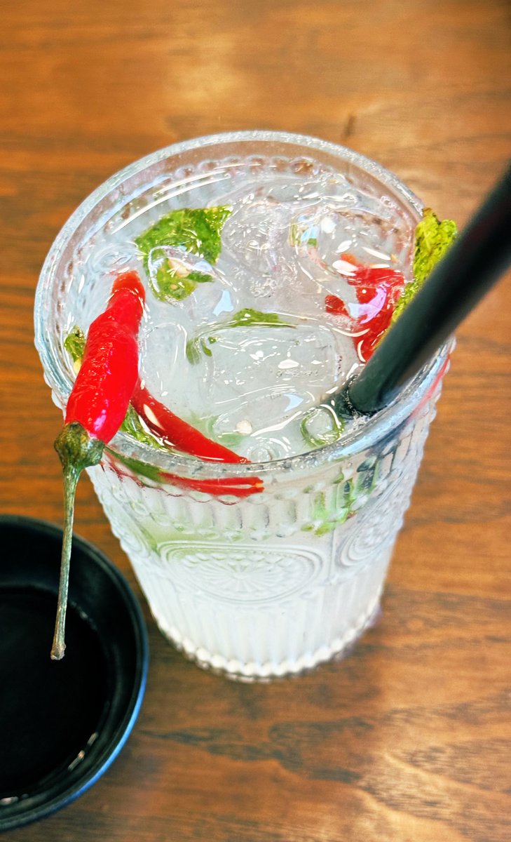 Sippin’ on something special on a rainy day💫 Lemon Chilli Mojito 🍋🌶️🍹