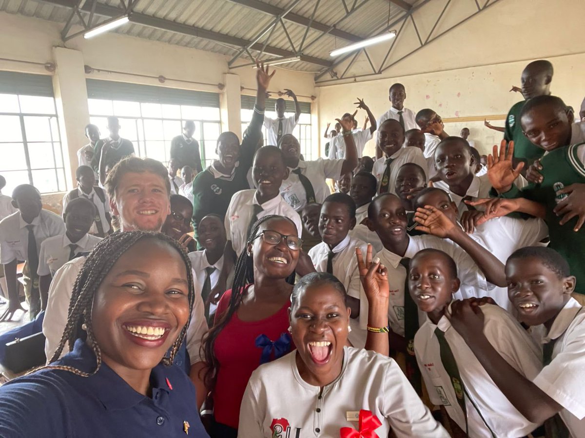 cutie_kaisiki's tweet photo. It was a beautiful day to inspire the next generation at St. Peter's Senior Secondary School in honor of #July4inUG! 

 #SpiritOfVoluteerism https://t.co/j30AptaVpM