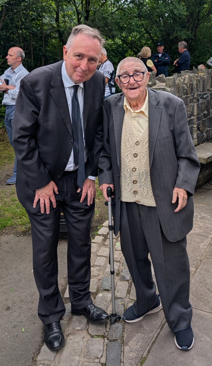It was a privilege to be part of this afternoon’s poignant and powerful event marking the 65th anniversary of the Six Bells mining disaster, in which 45 men and boys lost their lives. It was an honour to speak with the survivors who were in attendance today.