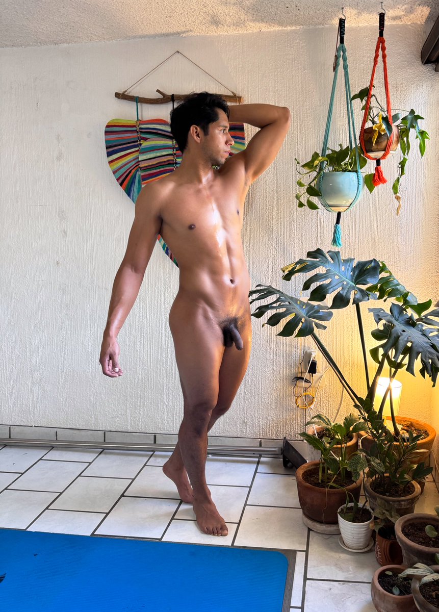 Morning routine 🍃🌞
Wanna see the full workout?