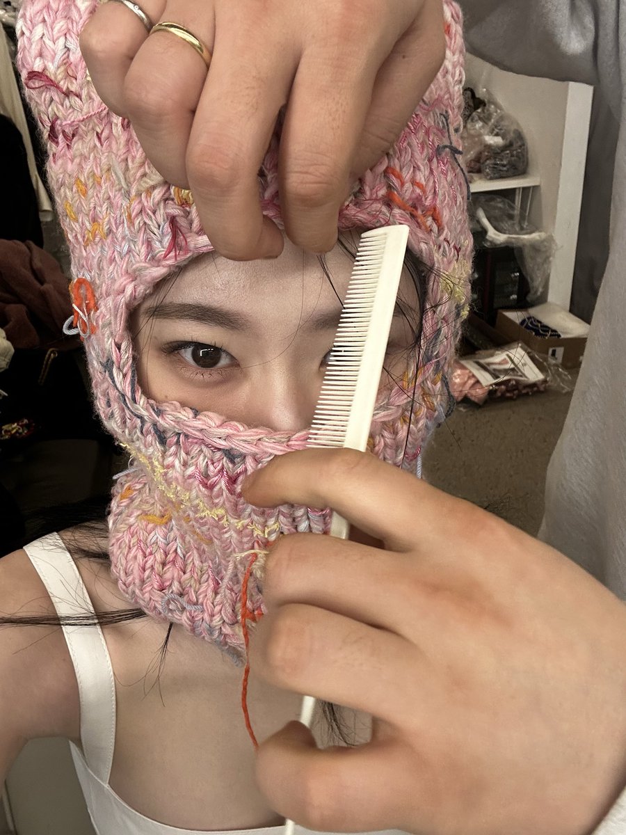 chaerbbl's tweet photo. [280625] 🦊🫧 23:47 KST 📸 https://t.co/6IY1BZ30qJ