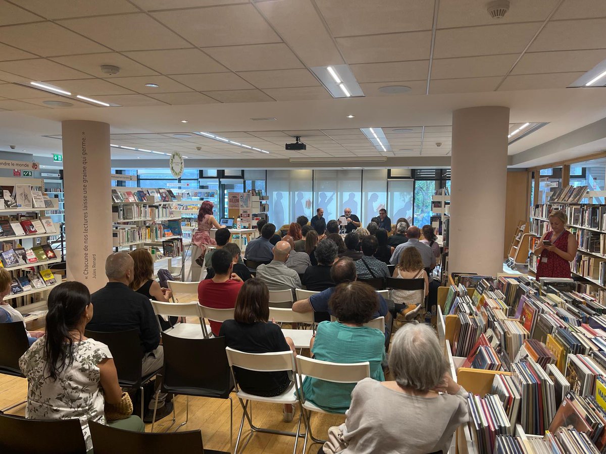 Seminario Foucault Complutense (@sfoucaultc) on Twitter photo Tuvimos en el <a href="/IF_Madrid/">Institut français de Madrid</a> nuestra tercera sesión de "Debates y combates de la filosofía francesa. Foucault con(tra) Bourdieu" con la participación de los maestros Francisco Vázquez y José L. Moreno Pestaña.
Pueden ver la sesión a través de nuestro canal:
youtube.com/live/SE2hmPluj… Tuvimos en el <a href="/IF_Madrid/">Institut français de Madrid</a> nuestra tercera sesión de "Debates y combates de la filosofía francesa. Foucault con(tra) Bourdieu" con la participación de los maestros Francisco Vázquez y José L. Moreno Pestaña.
Pueden ver la sesión a través de nuestro canal:
youtube.com/live/SE2hmPluj…