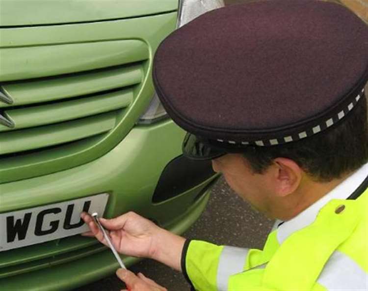 Get anti-tamper screws for your car! For FREE!!
 
To prevent number plate thefts, officers will be installing anti-tamper screws for members of public tomorrow, Sunday June 29th.

Come find officers in the car park on Gatting Way, Uxbridge, UB8 1JJ Between 12:30-16:00.