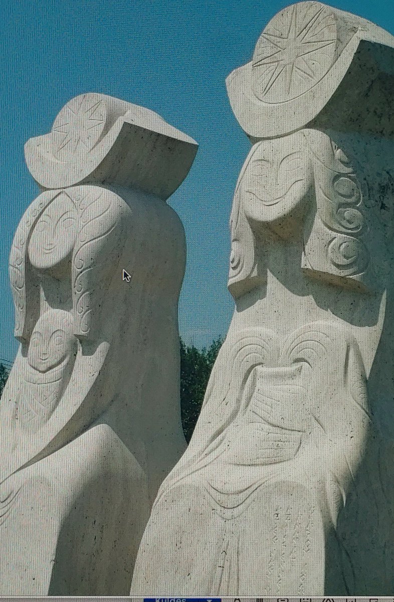 "Don't need dreams that dreamed,
Walk in in the Water of new agon, secrets,desireds..." E.Ady
"Nem kellenek a megálmodott álmok.."  Ady
Sculptor: T. Szervátiusz