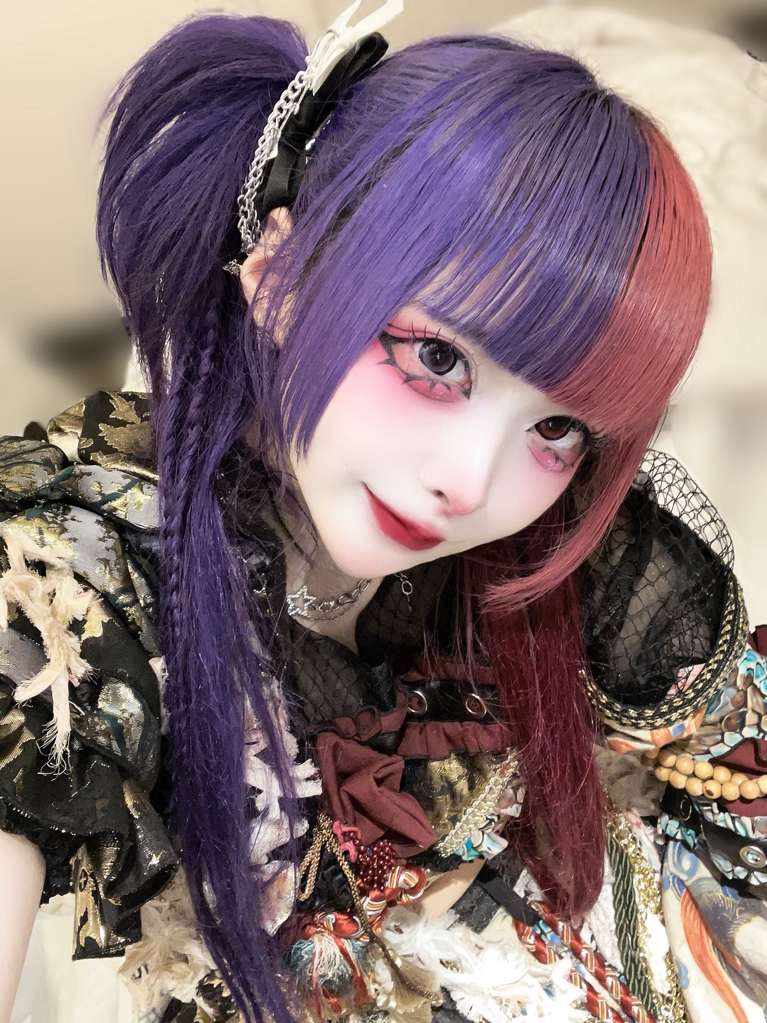 マザリ 蛇喰ホムラ チェキ10枚 蛇喰ホムラ】アー写♢サインチェキ | MAD'S iNKオフィシャル