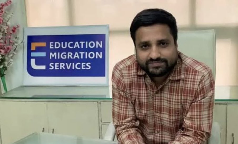 istudentcanada tweet media