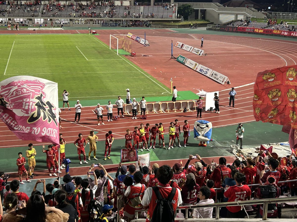 CS12AYM's tweet image. AT高嶺の魂ゴールで締めくくった札幌の逆転勝利をお家で見届けて県総へ
どんなサッカーも、どこのサッカーも、
現場で観るサッカーはいいもんだ

琉球のコルリさん、太鼓さん、
終了後のあれはダメよ！
完全に個人情報！
焦ったー笑
お疲れ様でしたー
 #コンサドーレ札幌 
 #FC琉球