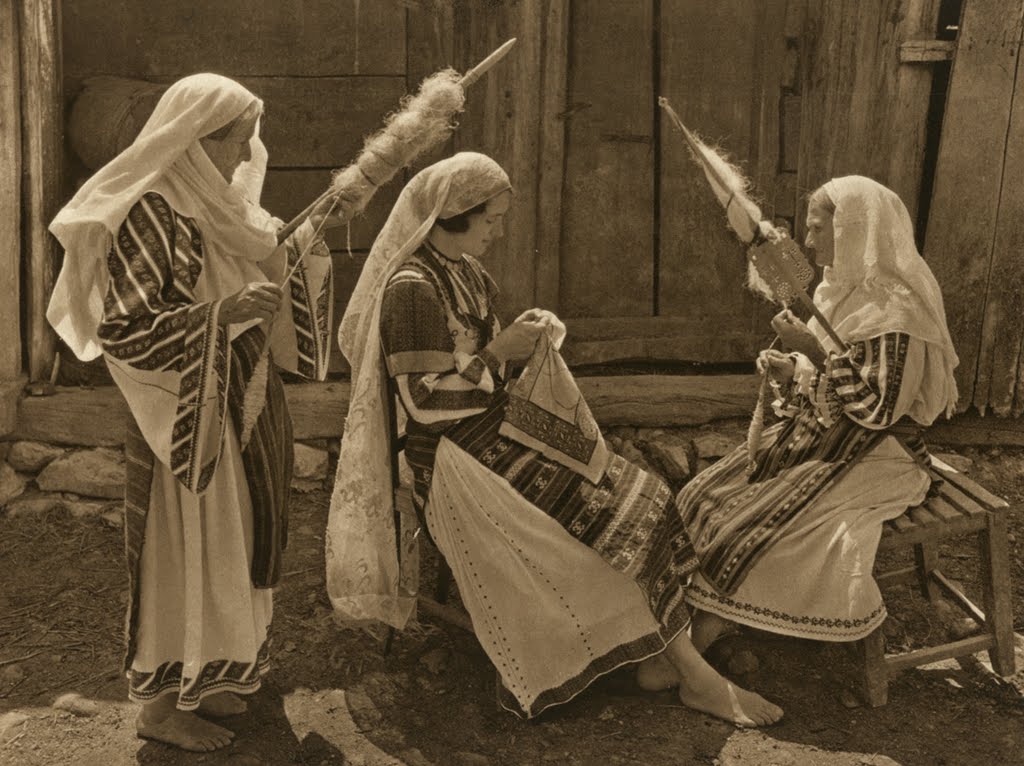 tradetime4money's tweet photo. Romania in the 1930s https://t.co/1ojun4tYGT
