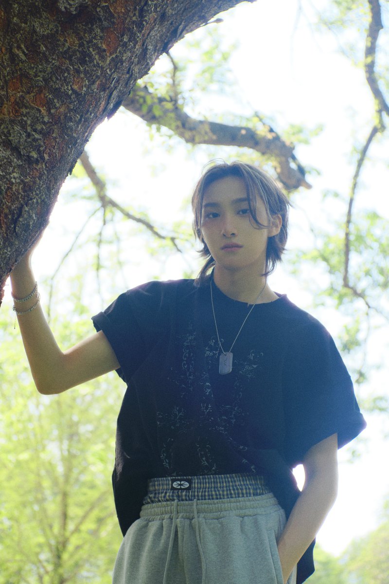 1VERSE_official's tweet photo. 'KENNY'

1VERSE 유니버스 Concept Photo 1

✶ MULTIVERSE ✶ Pre-Release
➯ 2025.07.04 12PM KST

#1VERSE #유니버스 #KENNY #케니
#Multiverse #1VERSE_Multiverse
#The1stVerse #1VERSE_The1stVerse https://t.co/75stdeeNsT