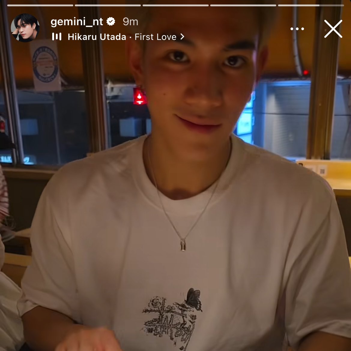 gemfourthie's tweet photo. #HALUUU gemini itu kayak lagi cemburu gitu. tapi dia gak berniat cemburu kok! dia happy kalo fourth disukain sama banyak orang, apalagi artis terkenal
"fourth, kalo suatu saat kamu suka sama orang lain. kamu masih inget sama aku gak nanti?"
fourth ngelirik, "apasih alay kamu." https://t.co/3yEf5qVeZ0