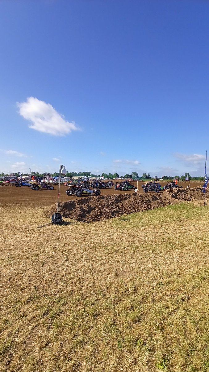 St_Socorro's tweet photo. Ook dit @eurol_global #NK #autocross staan wij weer paraat voor rijders, publiek en officials.
Vandaag zijn we te gast in #Terwolde. 

#socorro #autosport #racerescue #safetyteam #extrication #eerstehulp https://t.co/17qcdcM0Ks