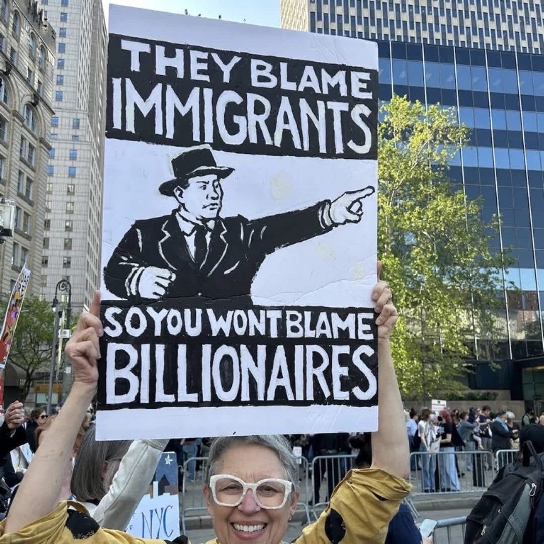The only minority ruining this country are billionaires. 💯 

via @ourrevolution

#OneFairWage #NoEthicalBillionaires #WorkersDeserveBetter #EconomicJustice