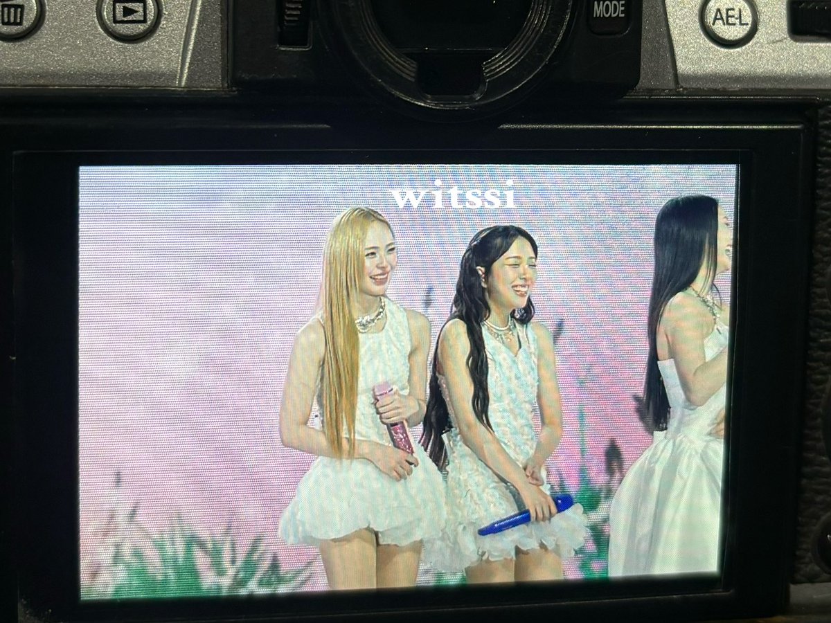 JUNEMEWNICH DREAM BLOSSOM D1 
#BBFanFestD1
#จูนมิวนิค #junemewnich 
#junewanwimol #mewnich