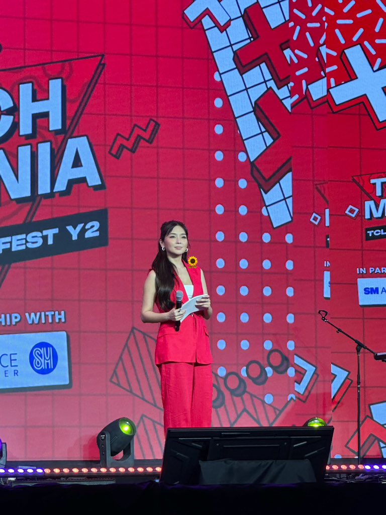 lizzierabaja's tweet image. The super gorgeous @TCLPH ambassador, @bernardokath! 😍🥰💙🌻

#TechMania #TCL #CoolFestY2