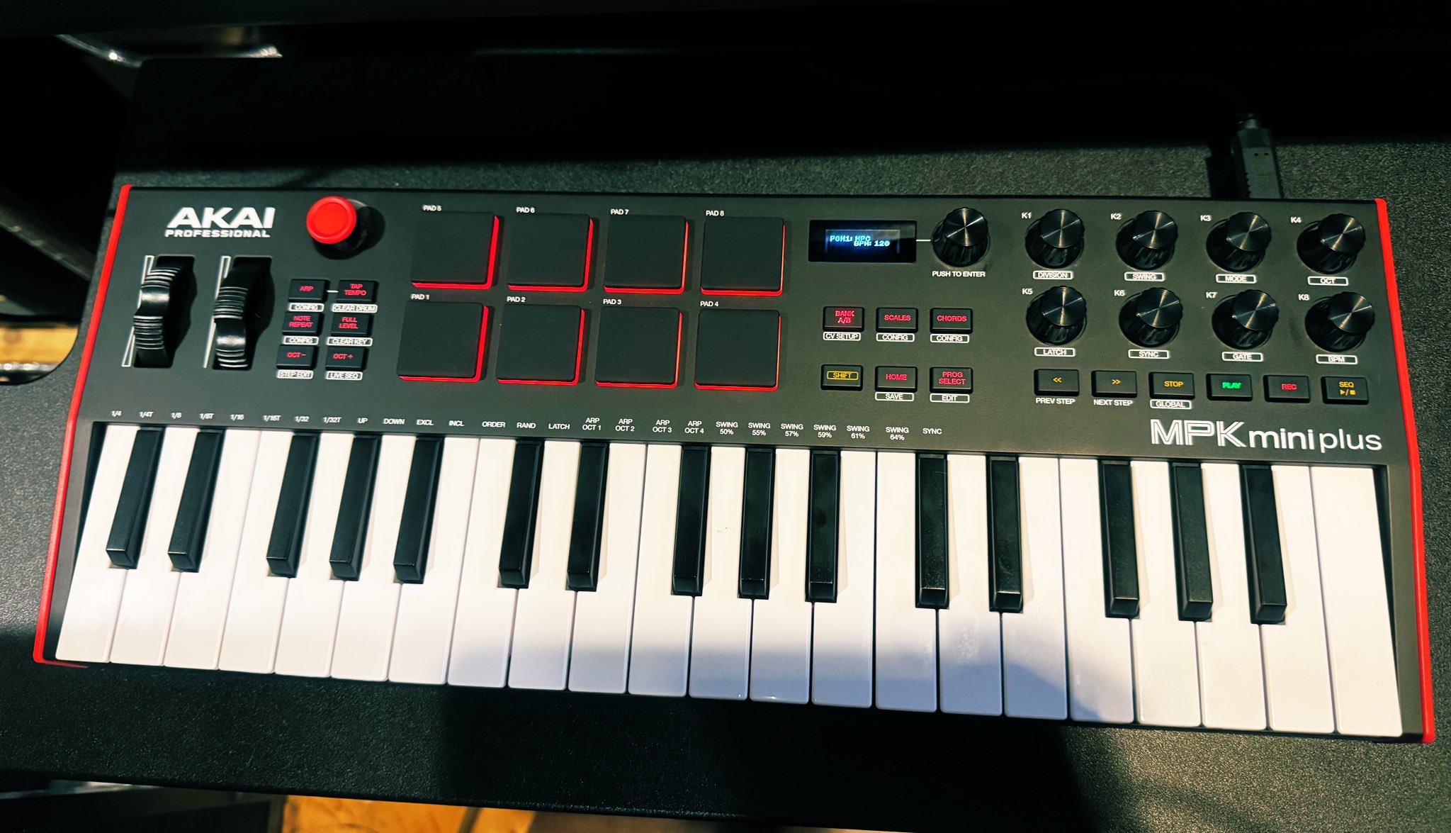 鍵盤楽器 AKI MPLmini AKAI MPK mini plus | ポリフォニック・64ステップ