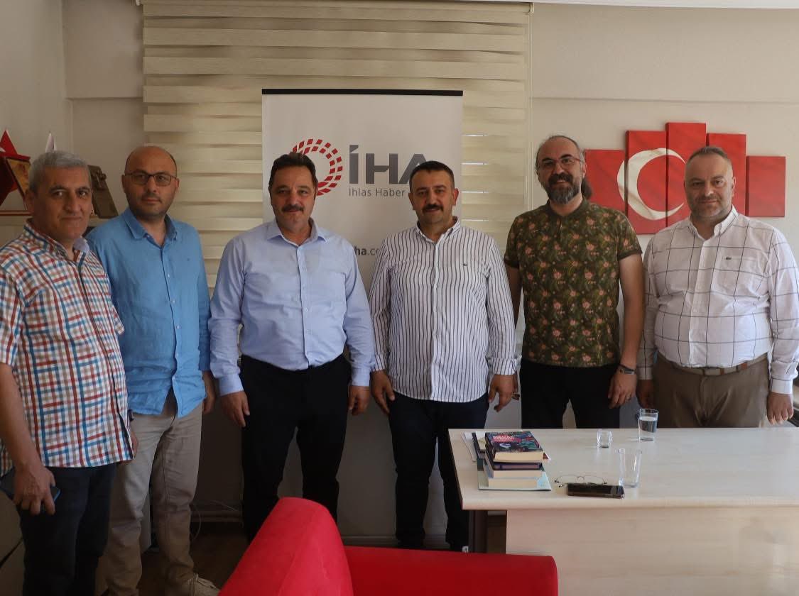 Dr. Süleyman BASA (@drsuleymanbasa) on Twitter photo Kıymetli dostumuz, hemşerimiz duruşu ve kişiliğiyle örnek, başarılı gazeteci İhlas Haber Ajansı Sivas ve Adana Bölge Müdürü
Göktürk Fırat’ı ziyaret etmek büyük bir mutluluktu. <a href="/Gokturkfirat/">Göktürk Fırat</a> <a href="/muhammetkacartr/">Muhammet Kaçar</a> <a href="/ErdemTokus/">Mehmet Erdem TOKUŞ™</a> Kıymetli dostumuz, hemşerimiz duruşu ve kişiliğiyle örnek, başarılı gazeteci İhlas Haber Ajansı Sivas ve Adana Bölge Müdürü
Göktürk Fırat’ı ziyaret etmek büyük bir mutluluktu. <a href="/Gokturkfirat/">Göktürk Fırat</a> <a href="/muhammetkacartr/">Muhammet Kaçar</a> <a href="/ErdemTokus/">Mehmet Erdem TOKUŞ™</a>