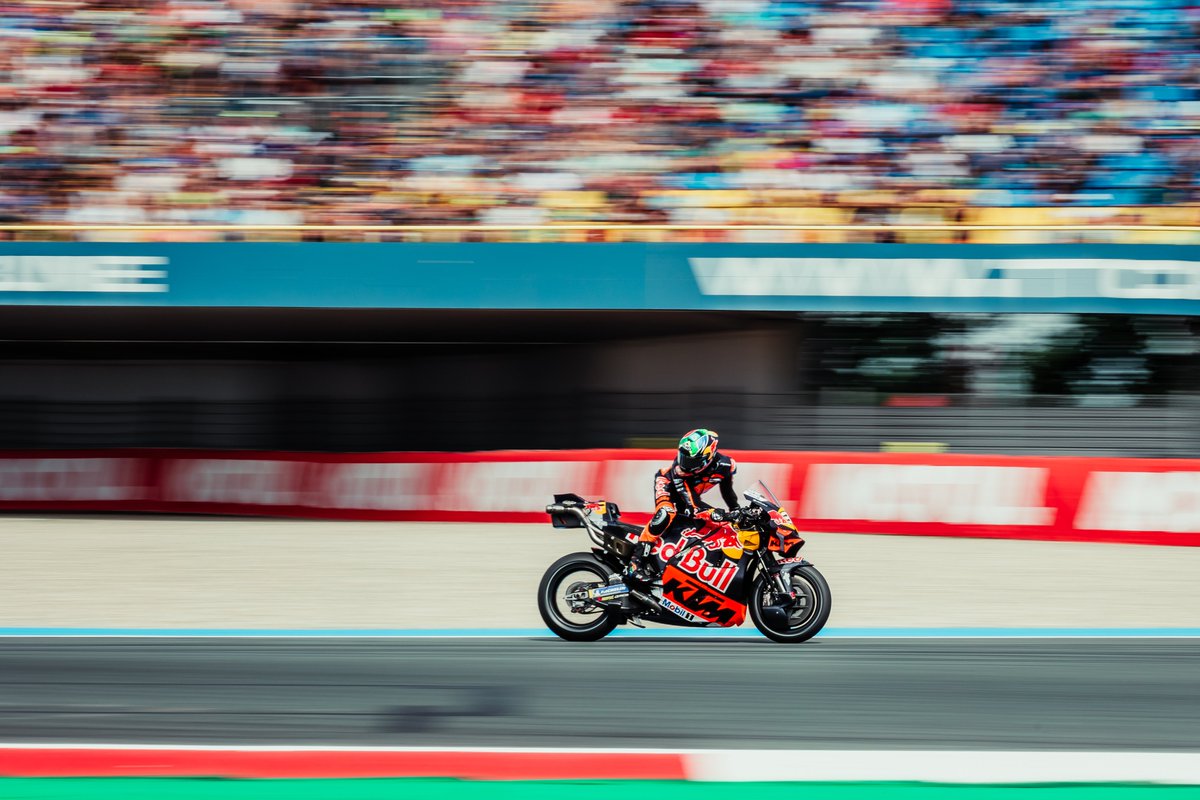 Brad Binder (@bradbinder_33) on Twitter photo Chipped away at it today and made up some ground in the Sprint after a solid launch. Still not quite where we want to be, but we’re piecing it together bit by bit. Clean a few things up tomorrow and we’ll be in a much better place ✊🇿🇦💪 <a href="/KTM_Racing/">RED BULL KTM FACTORY RACING</a> Chipped away at it today and made up some ground in the Sprint after a solid launch. Still not quite where we want to be, but we’re piecing it together bit by bit. Clean a few things up tomorrow and we’ll be in a much better place ✊🇿🇦💪 <a href="/KTM_Racing/">RED BULL KTM FACTORY RACING</a>
