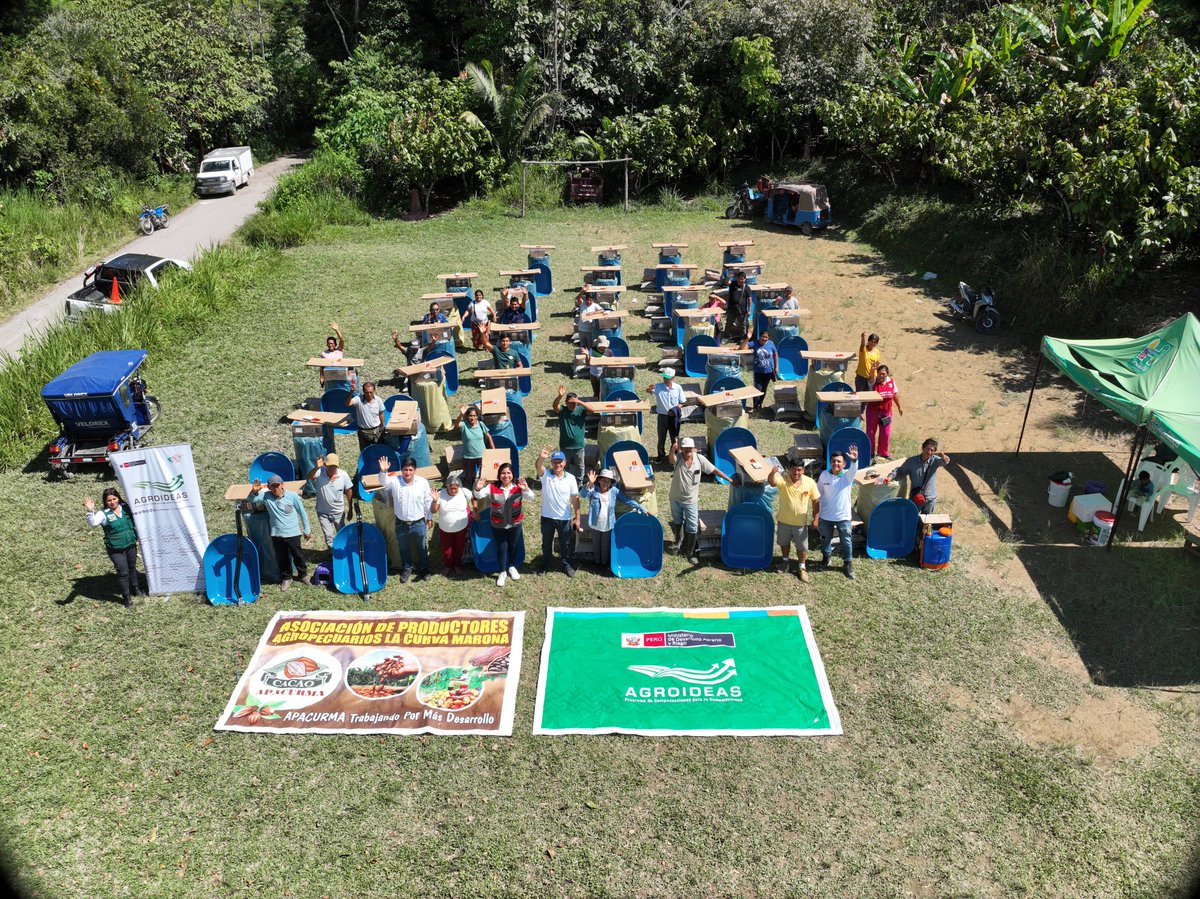 AGROIDEASPeru's tweet photo. #TransformandoElAgro | 💚 En el marco de nuestro 17° aniversario, seguimos reafirmando nuestro compromiso con las familias productoras del Perú. https://t.co/FV743W1an2