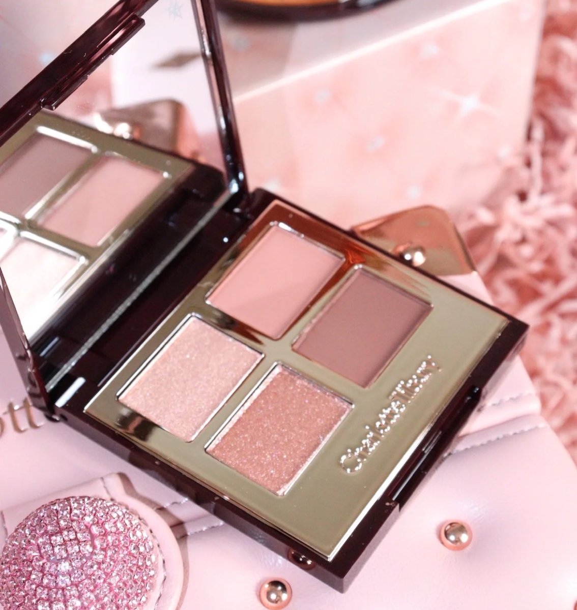 moddustore's tweet photo. รอบดึกเปิดจอง
Charlotte Tilbury〰️ Eyeshadow palette✨

สี pillow talk 

เนื้อละเอียดเกลี่ยง่าย 
Shimmer Glitter Matte จบในพาเลตเดียว

✖️ลดเหลือ 890- ✖️

⚡️รอ 30-45 วัน
🙏🏻จ่ายตอนของมา งดเทน้า https://t.co/NgNBomtkcM