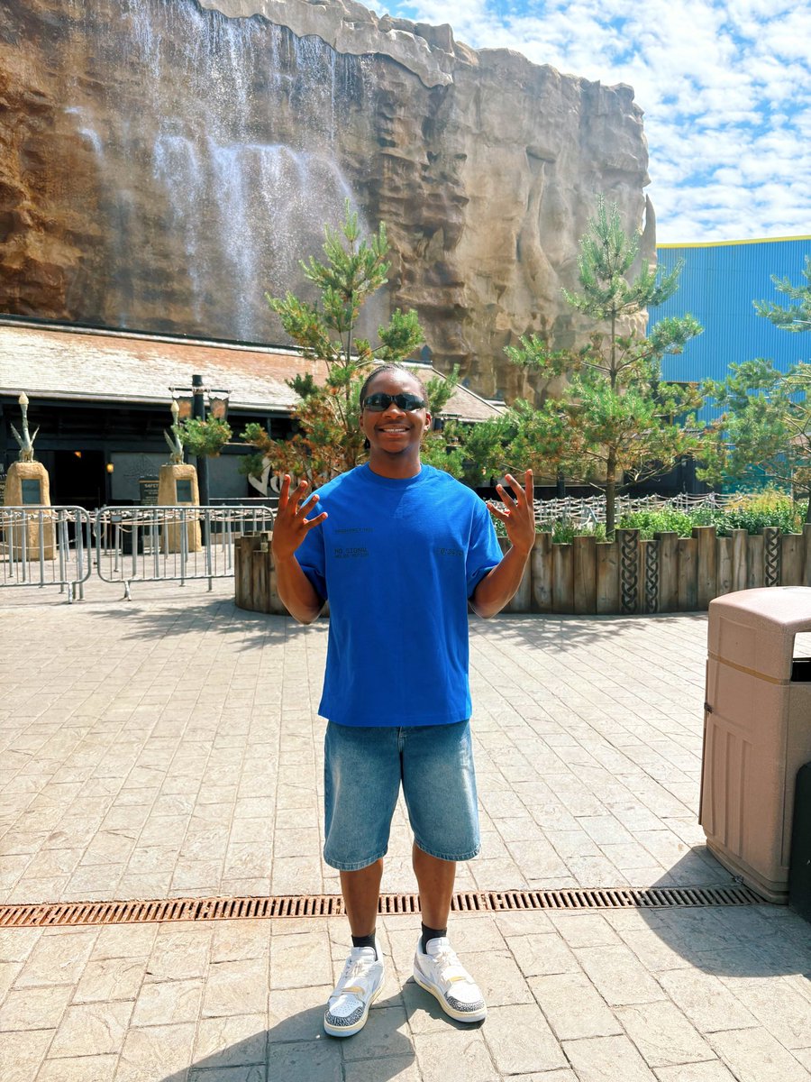 vib3st's tweet photo. +1 &amp; grateful🙏🏿 New music out! W month! https://t.co/fQZyJjFIse