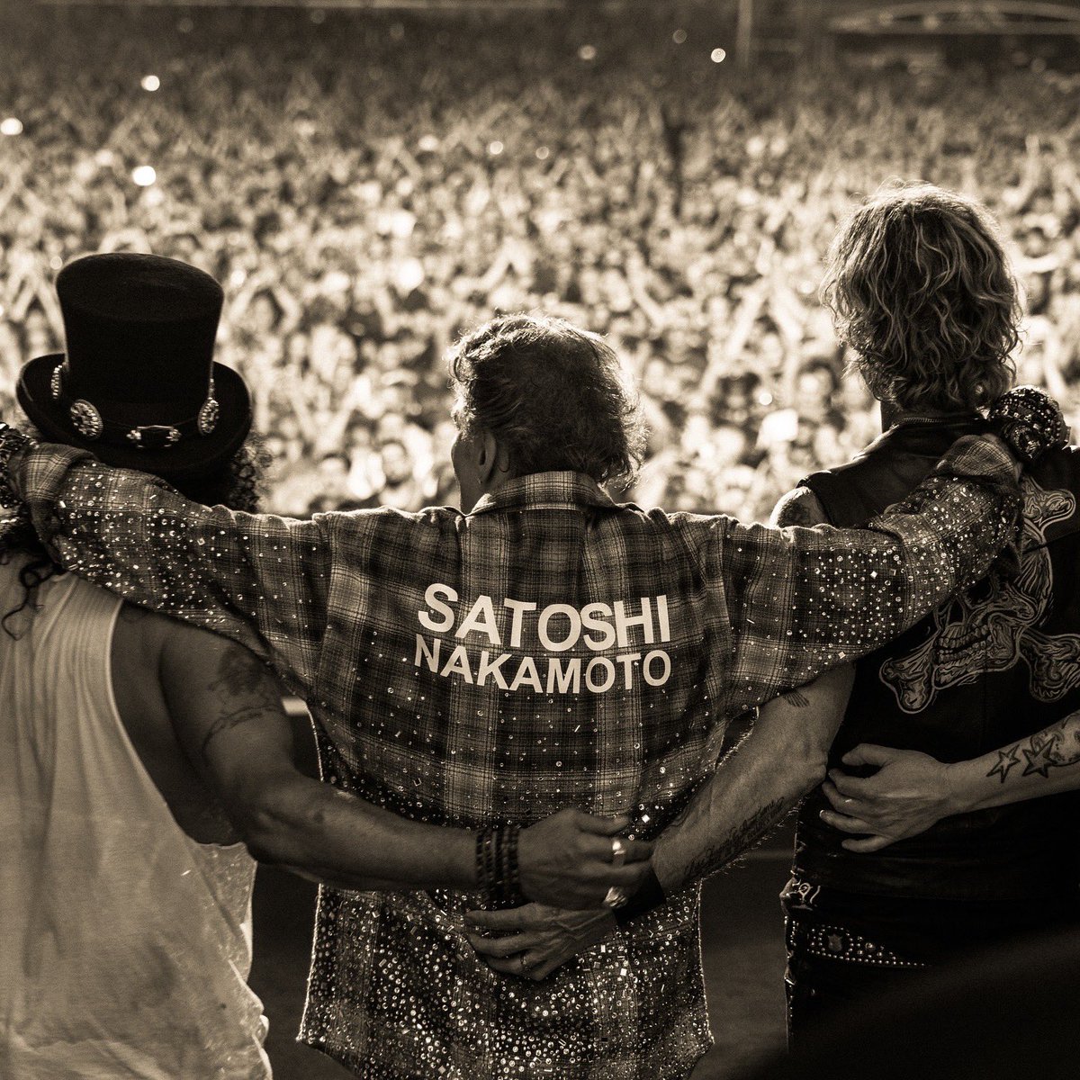 Guns N' Roses tweet media