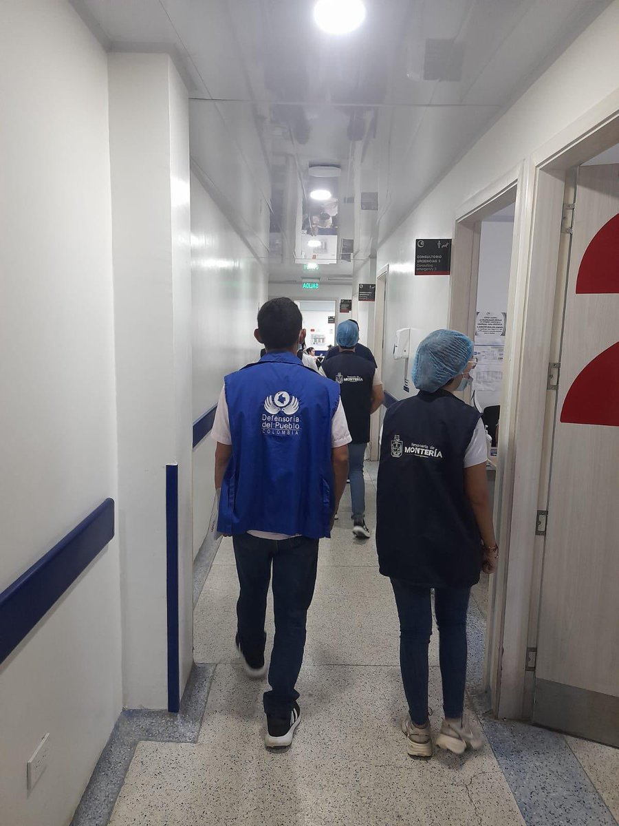 DefensoriaCol's tweet photo. Verificamos la calidad en la atención en salud en clínicas y hospitales de Montería

Junto a servidoras y servidores de la Personería realizamos una brigada en la Clínica Central, Clínica del Niño, ESE San Jerónimo, Clínica del Río, Fundación Amigos de la Salud y Clínica Zayma, tras recibir múltiples quejas ciudadanas.
Reiteramos que el acceso oportuno y digno a los servicios de salud es un derecho fundamental.
Seguiremos acompañando y exigiendo mejoras en la atención a pacientes en el departamento.