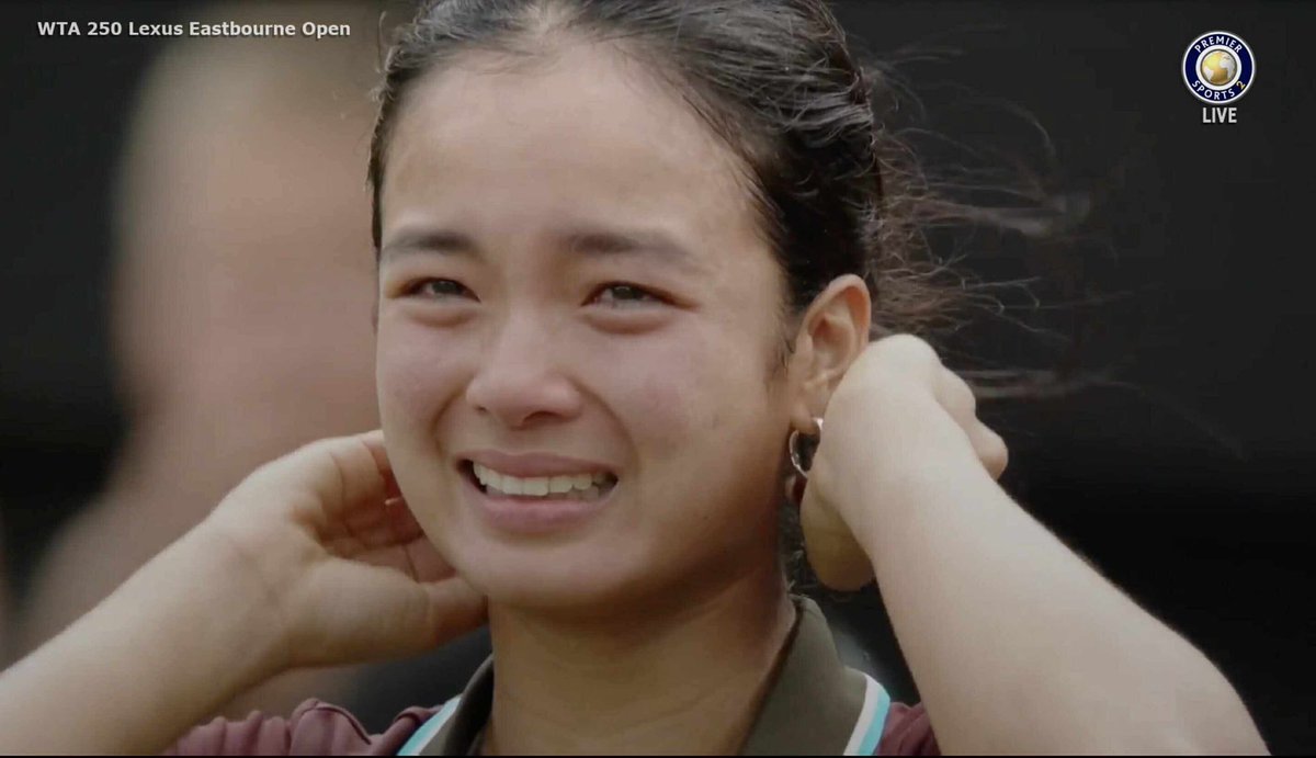OneSportsPHL's tweet photo. NILABAN HANGGANG DULO ❤️‍🩹🇵🇭

Alex Eala put up a brave fight against Australia’s Maya Joint, giving it her all until the end before falling in a thrilling 4-6, 6-1, 6(10)-7(12) battle in the 2025 Eastbourne Open final.

#EastbourneOpen

📸 Screengrab/Premier Sports Network 2 https://t.co/oIJpspBLYJ