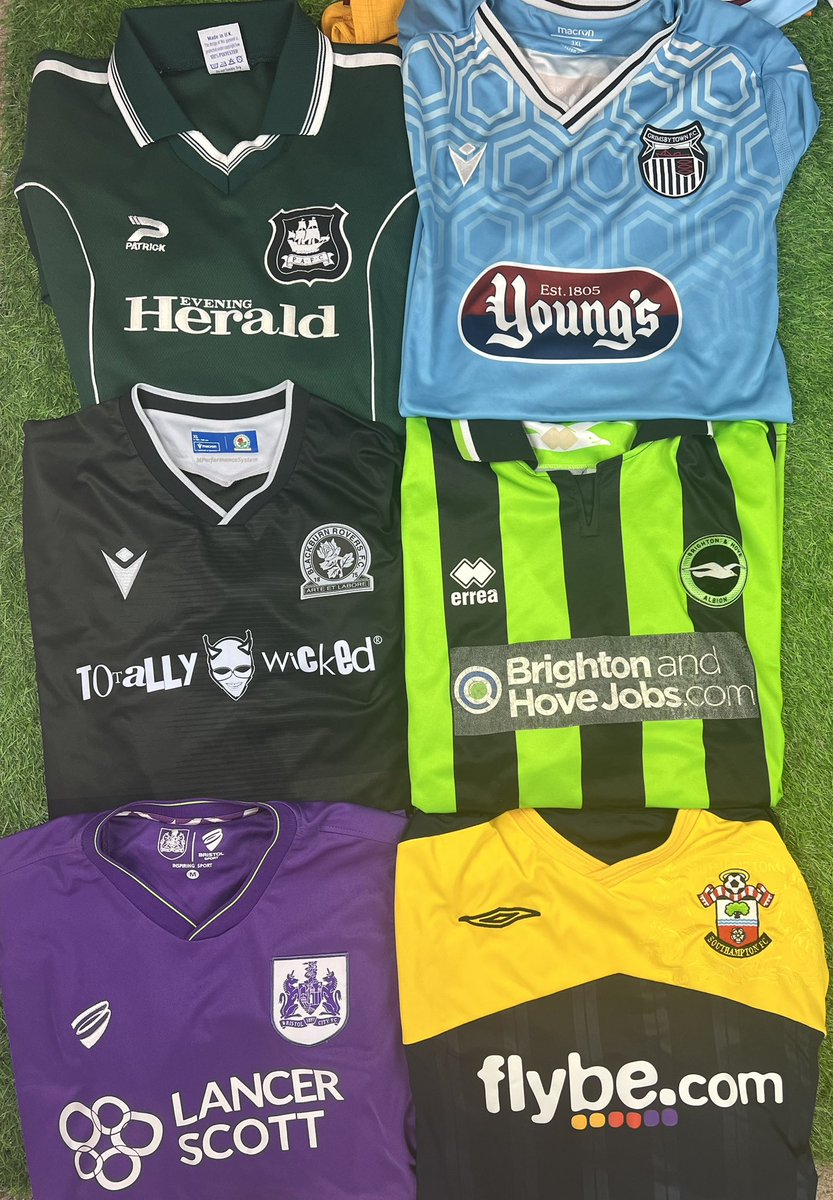 Today’s selection… ⚽️
#weeksfootballfinds #plymouthargyle #grimsbytown #blackburnrovers #brighton #southampton