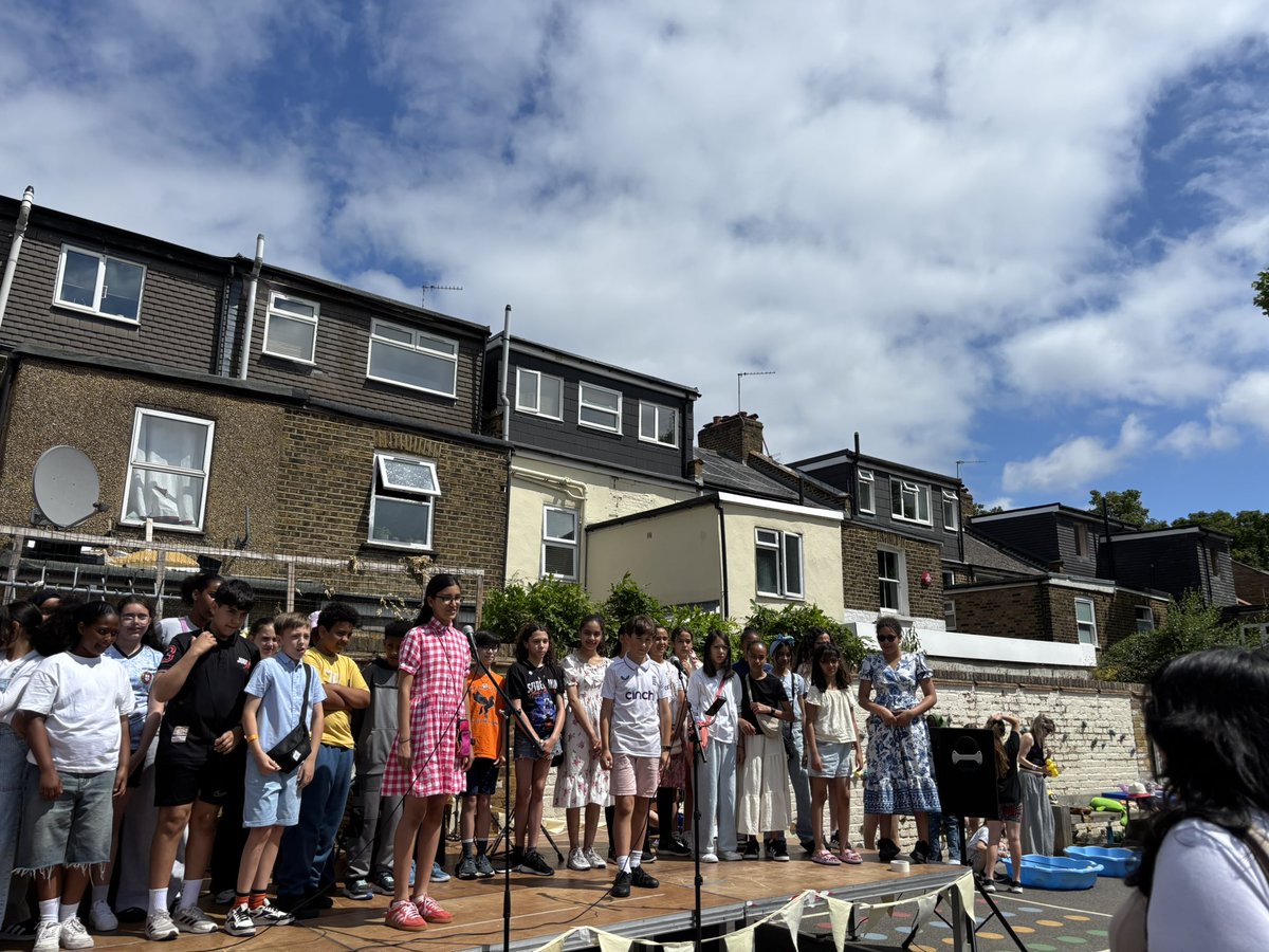 Ark Priory tweet media