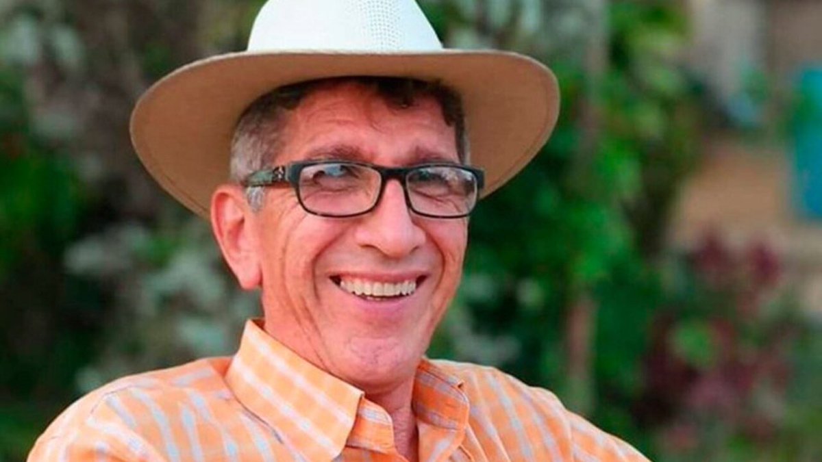 ¡Exigimos libertad para José Gregorio Camero y todos los periodistas secuestrados! 10 meses de injusticia y represión no pueden seguir sin consecuencias. La comunidad internacional debe actuar ya para frenar el terrorismo de Estado y garantizar la libertad de prensa en Venezuela.