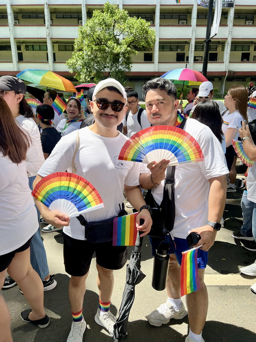 Ebyong__'s tweet image. Happy Pride! Ganito pala kasaya pag lahat tayo nasa impyerno na. Chz 

#PassSogieBill
#PrideIsAProtest
#EqualRights
#ImpeachSaraDuterte