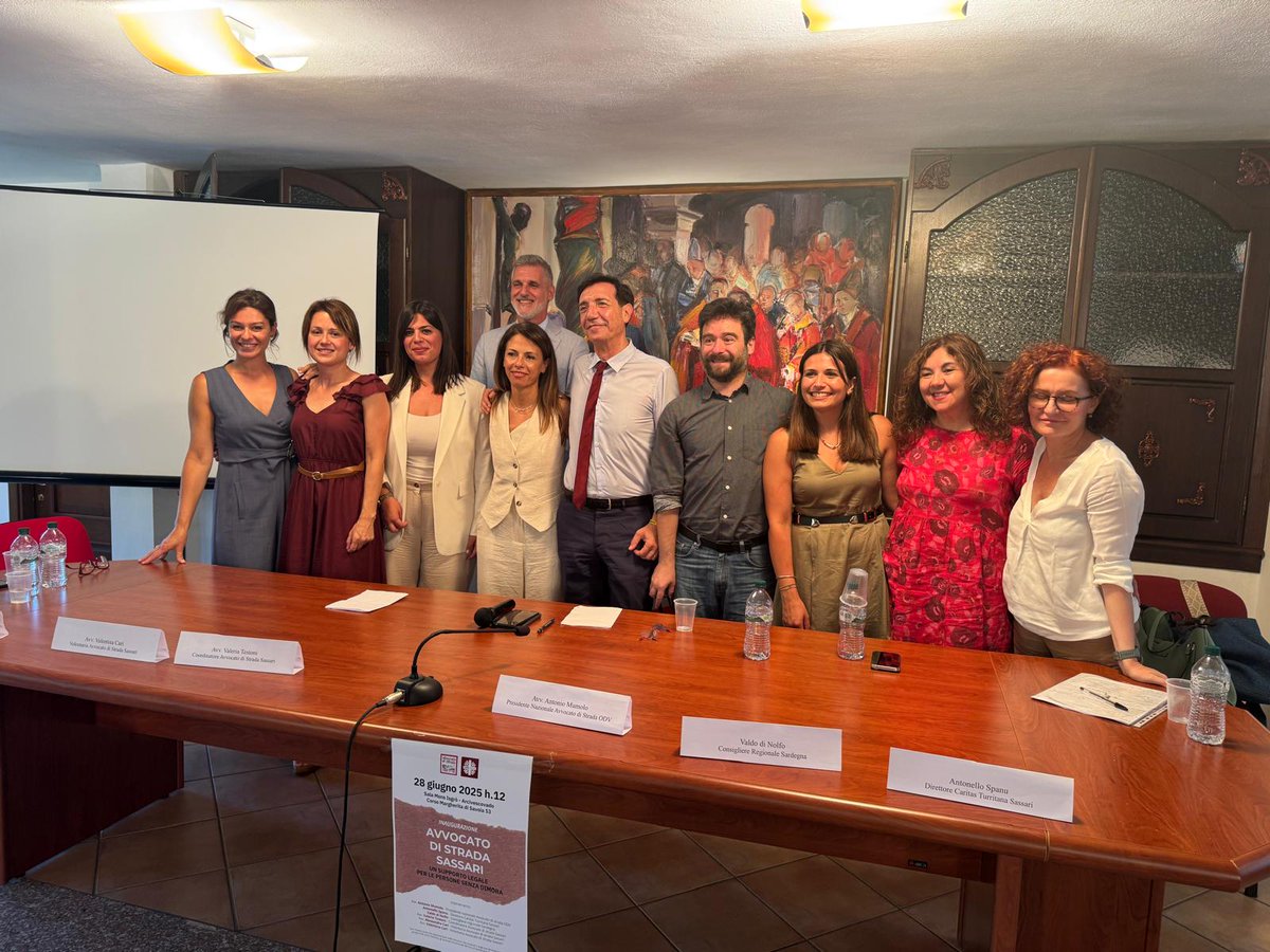 ANCHE A SASSARI #NONESISTONOCAUSEPERSE!

Ecco le foto della conferenza stampa di presentazione della nuova sede di Avvocato di strada a Sassari. Grazie a tutte le persone che in questa calda giornata hanno voluto partecipare e un grande in bocca al lupo ai nuovi volontari!🙏💪